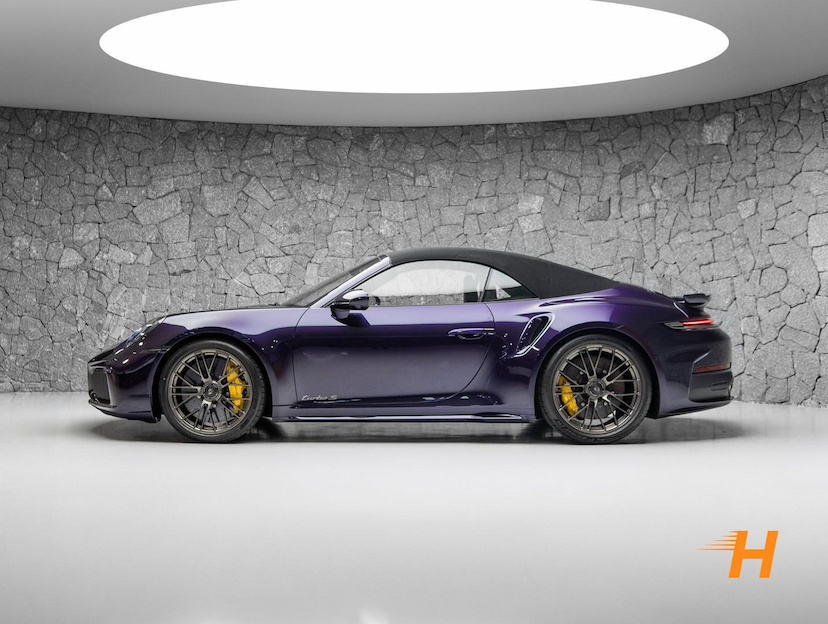 Foto do veículo PORSCHE 911 3.6 24V H6 T-HYBRID TURBO S PDK 2026 550 KM R$ 2.350.000,00