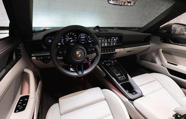 Foto do veículo PORSCHE 911  CARRERA S CABRIOLET 3.0 2022 5.712 KM 1.069.000,00