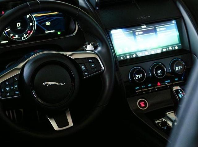 Foto do veículo JAGUAR F-TYPE  300RD CB 2023 4.007 KM 459.000,00