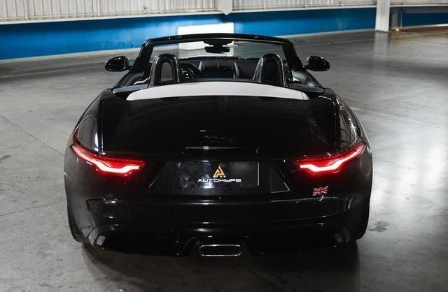 Foto do veículo JAGUAR F-TYPE  300RD CB 2023 4.007 KM 459.000,00