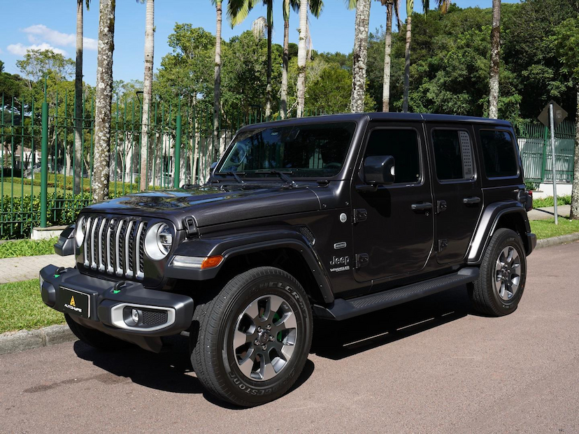 Foto do veículo JEEP WRANGLER UNLIMITED SAHARA 2022 21.457 KM 379.000,00