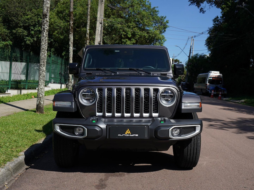 Foto do veículo JEEP WRANGLER UNLIMITED SAHARA 2022 21.457 KM 379.000,00