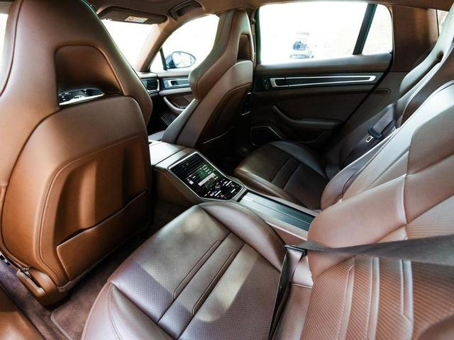 Foto do veículo PORSCHE PANAMERA  4EHYB 2022 12.545 KM 699.000,00