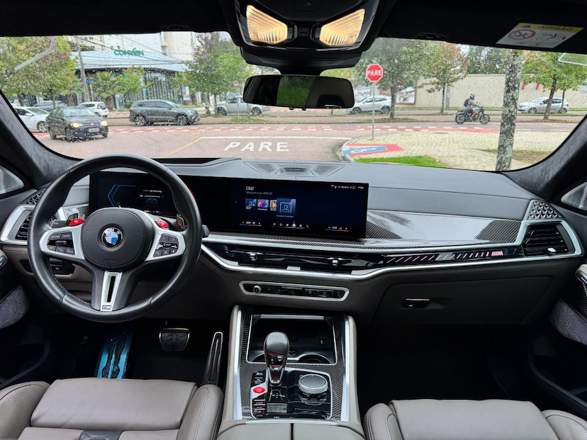 Foto do veículo BMW X6  M COMPETITION 2024 6.200 KM 989.000,00