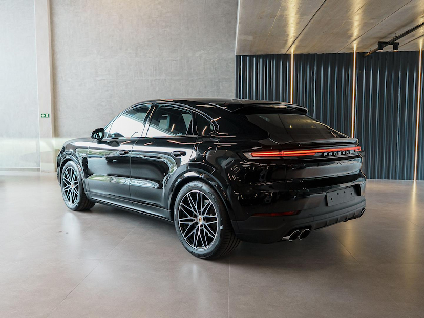 Foto do veículo PORSCHE CAYENNE E-HYBRID COUPE 2025 1 KM 909.000,00