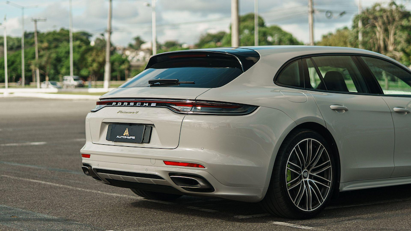 Foto do veículo PORSCHE PANAMERA 4 E-HYBRID SPORT TURISMO 2022 17.475 KM 659.000,00