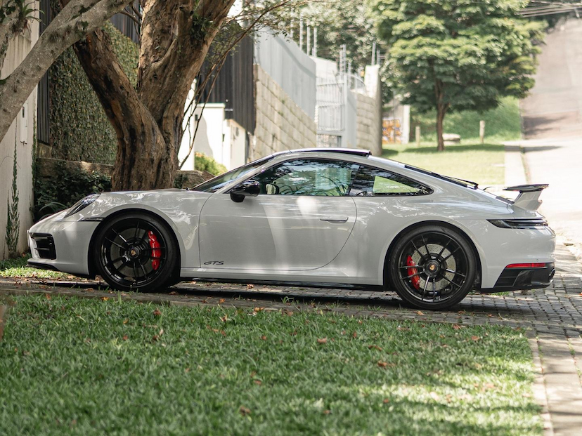 Foto do veículo PORSCHE 911  CARRERA 4 GTS COUPE 3.0 24V (992) 2023 5.200 KM 1.049.000,00