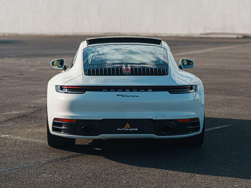 Foto do veículo PORSCHE 911  CARRERA 2021 9.825 KM 729.000,00