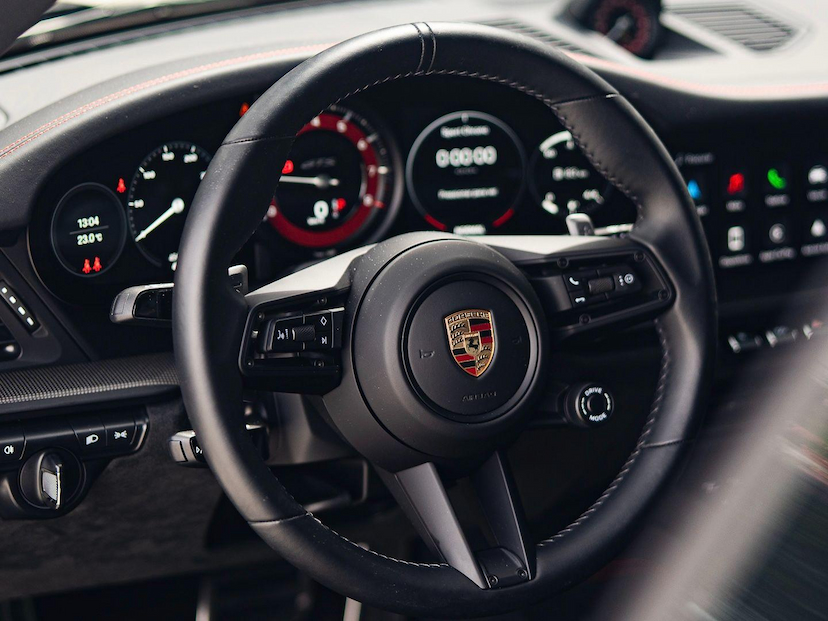 Foto do veículo PORSCHE 911 CARRERA GTS 2023 4.560 KM 1.019.000,00