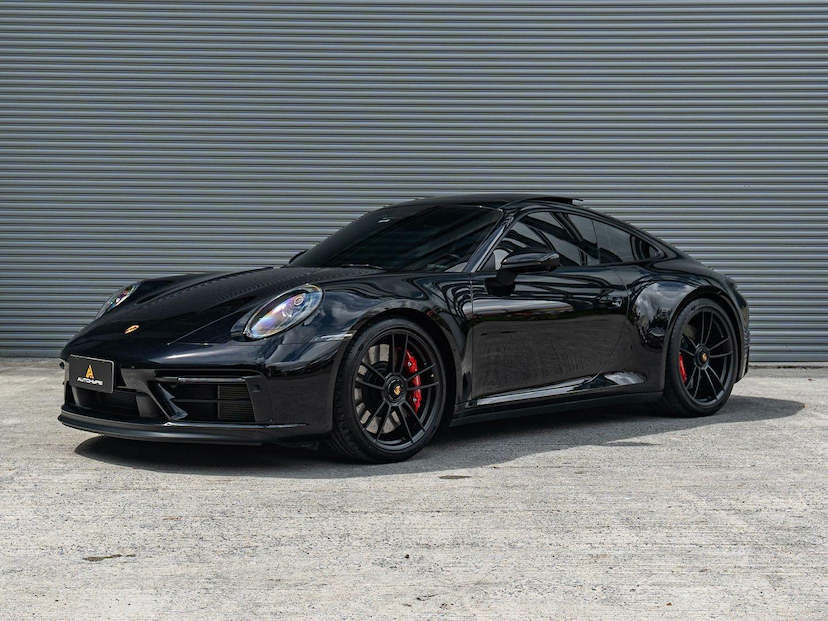 Foto do veículo PORSCHE 911 CARRERA GTS 2023 4.560 KM 1.019.000,00