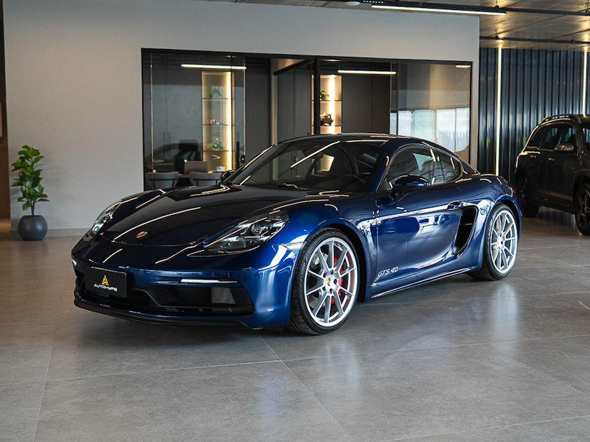Foto do veículo PORSCHE CAYMAN GTS 4.0 2021 13.460 KM 655.000,00