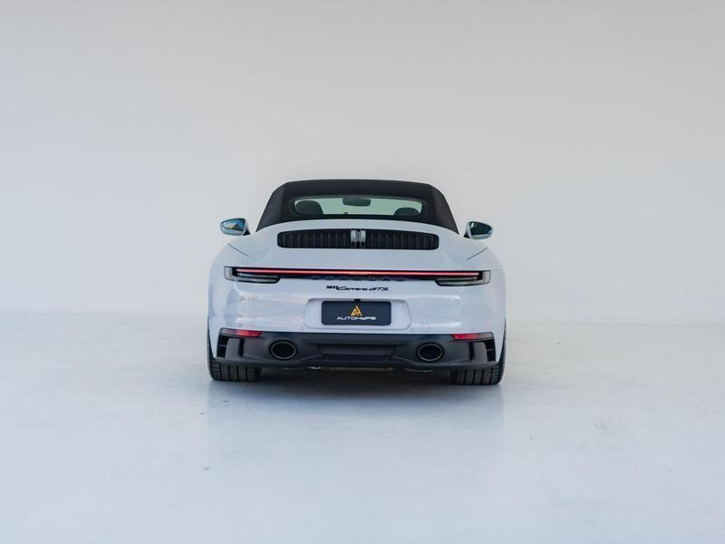 Foto do veículo PORSCHE 911 CARRERA GTS CABRIOLET 2024 2.149 KM 1.250.000,00