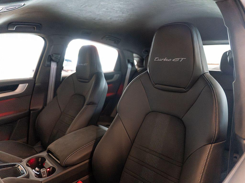Foto do veículo PORSCHE CAYENNE GT COUPE 2025 75 KM 1.599.000,00