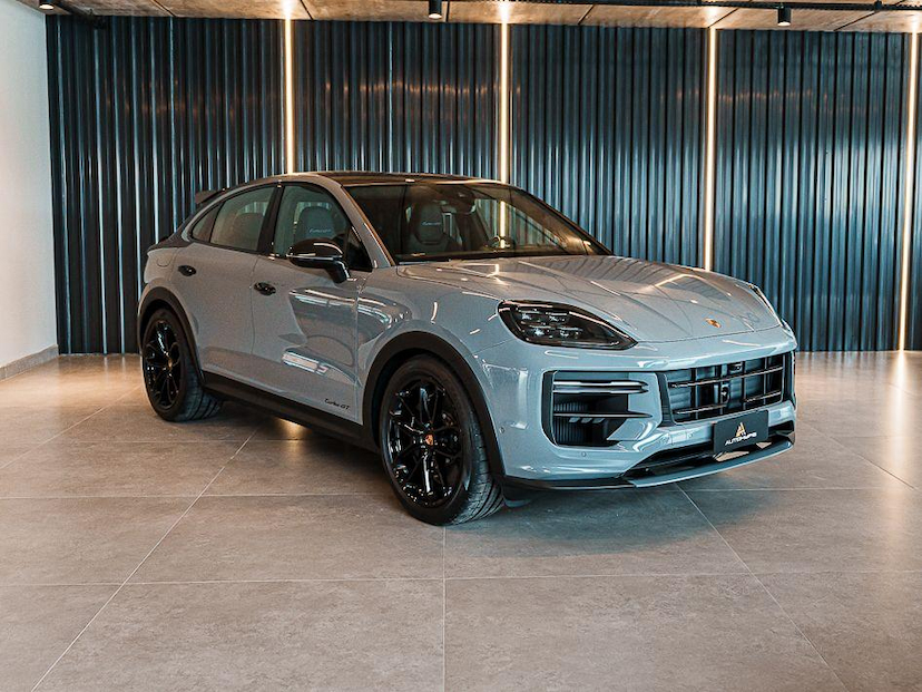 Foto do veículo PORSCHE CAYENNE GT COUPE 2025 75 KM 1.599.000,00