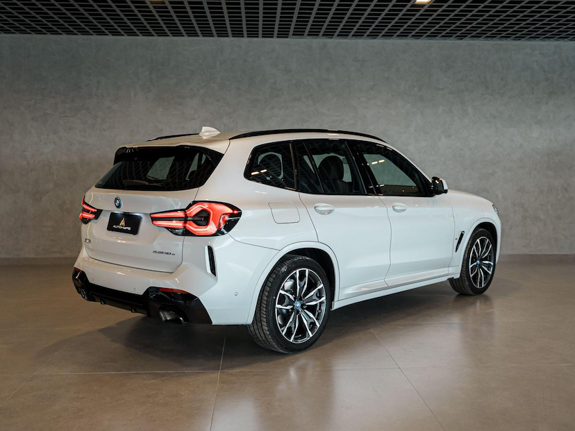 Foto do veículo BMW X3  XDRIVE30E 2024 13.194 KM 409.000,00