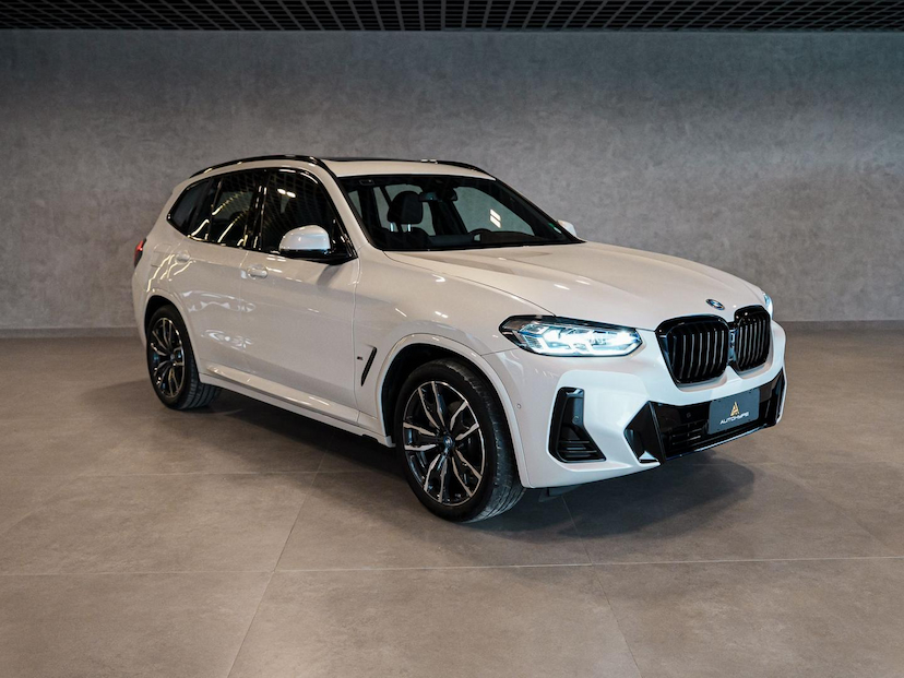 Foto do veículo BMW X3  XDRIVE30E 2024 13.194 KM 409.000,00