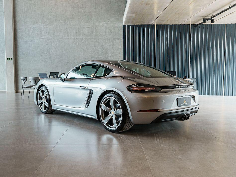 Foto do veículo PORSCHE CAYMAN CAYMAN 2024 354 KM 589.000,00