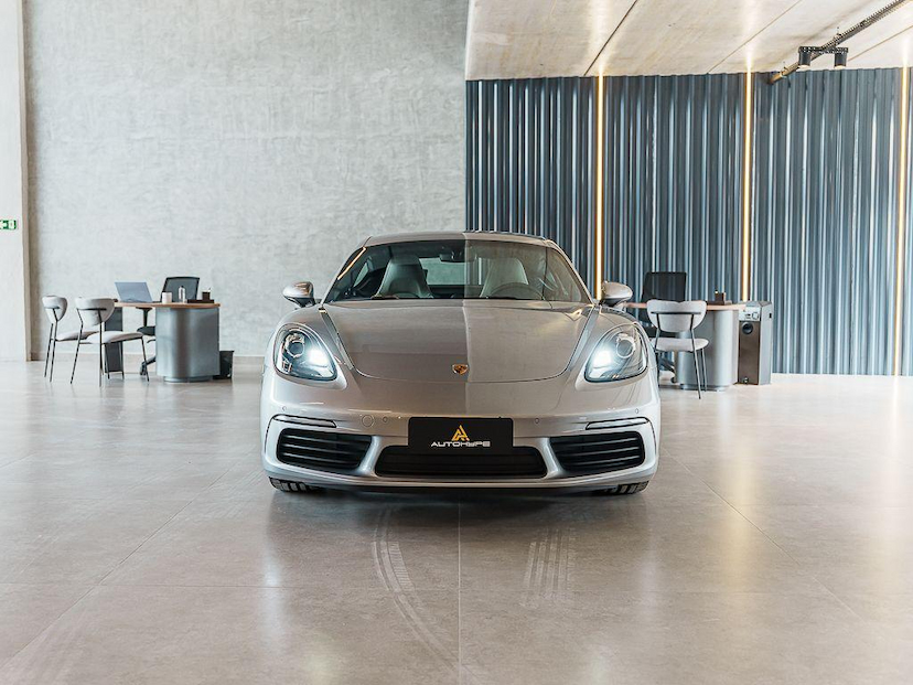 Foto do veículo PORSCHE CAYMAN CAYMAN 2024 354 KM 589.000,00