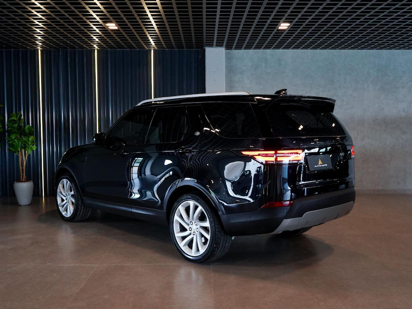 Foto do veículo LAND ROVER DISCOVERY TD6 FIRST EDITION 2017 78.213 KM 259.000,00