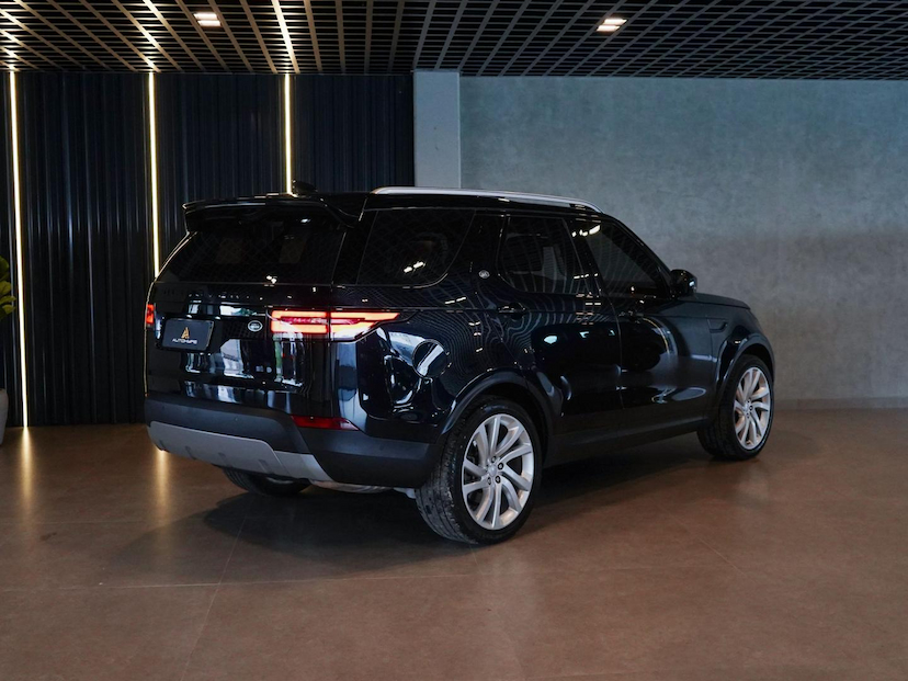 Foto do veículo LAND ROVER DISCOVERY TD6 FIRST EDITION 2017 78.213 KM 259.000,00