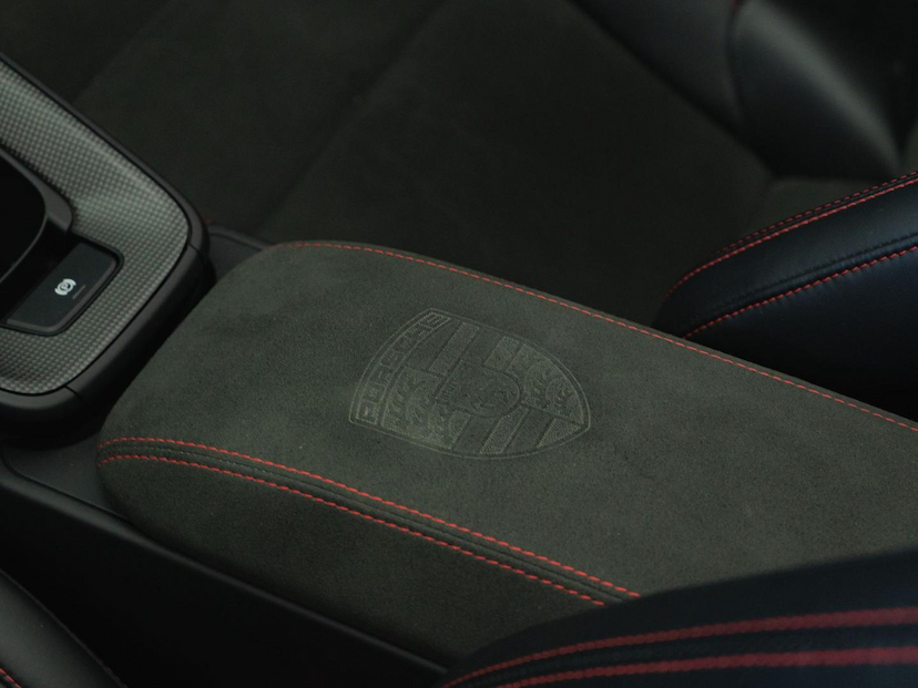 Foto do veículo PORSCHE 911 TARGA 4 GTS 2023 7.485 KM 1.129.000,00