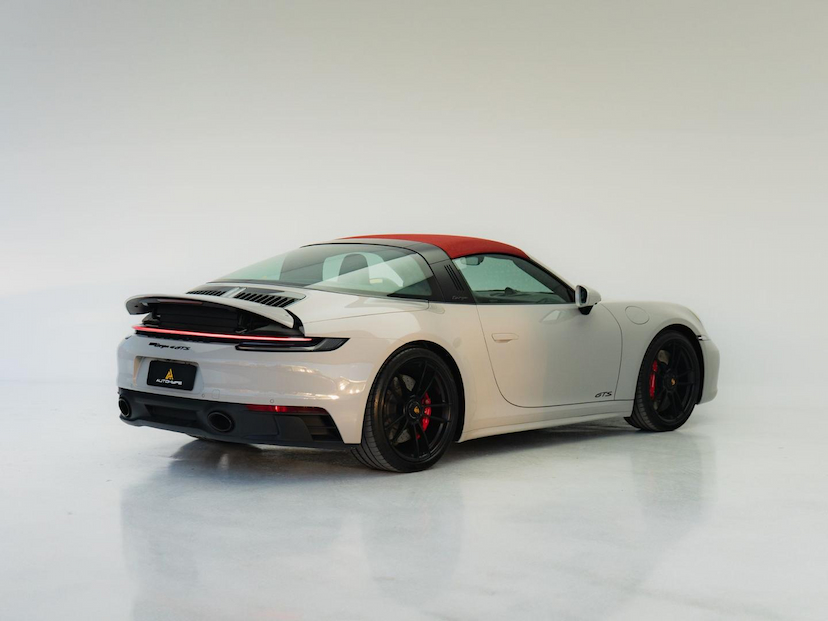 Foto do veículo PORSCHE 911 TARGA 4 GTS 2023 7.485 KM 1.129.000,00
