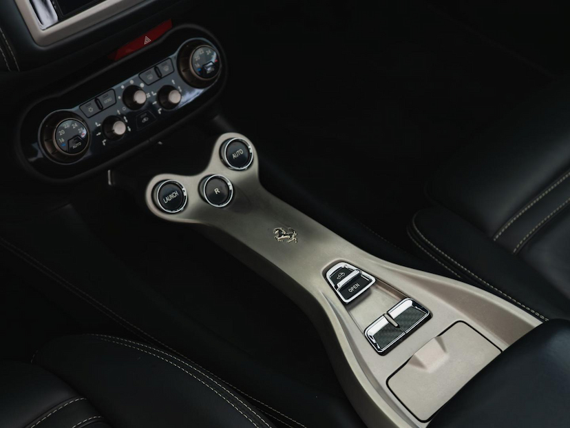 Foto do veículo FERRARI CALIFORNIA  2010 60.555 KM 1.190.000,00