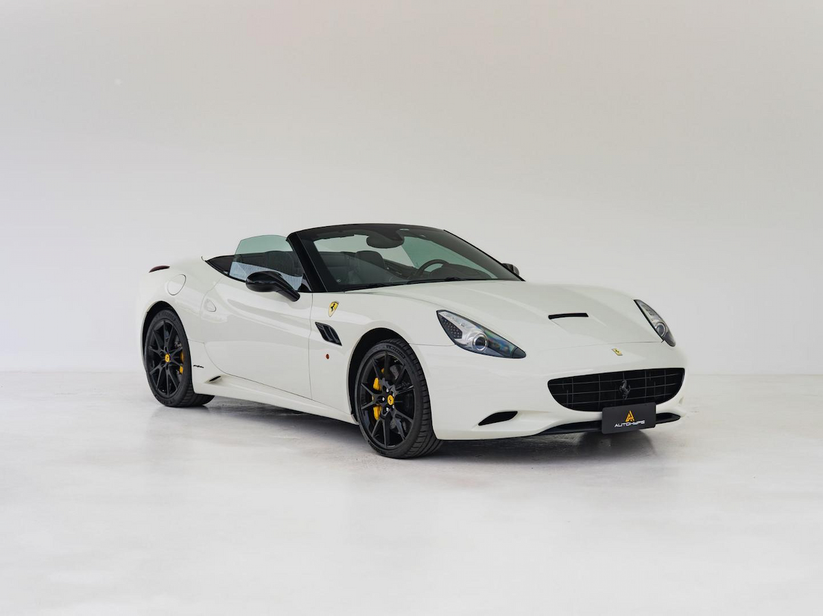 Foto do veículo FERRARI CALIFORNIA  2010/2010 60.555 KM R$ 1.190.000,00