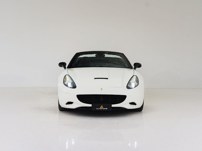 Foto do veículo FERRARI CALIFORNIA  2010 60.555 KM 1.190.000,00