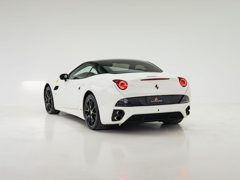Foto do veículo FERRARI CALIFORNIA  2010 60.555 KM 1.190.000,00