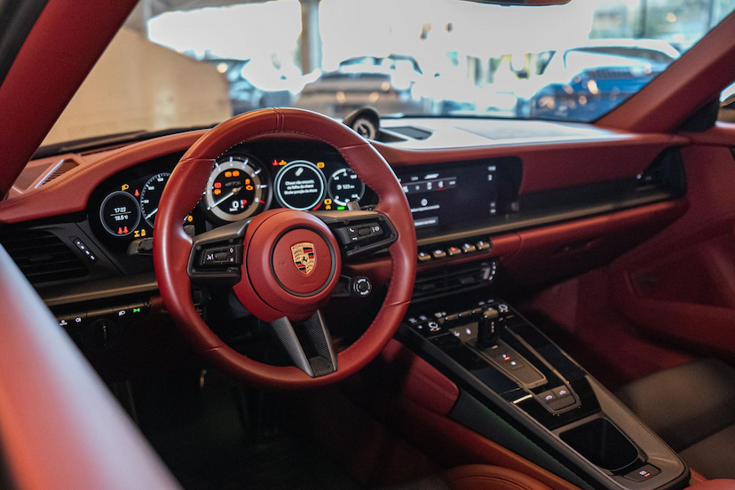 Foto do veículo PORSCHE 911  TARGA 4GTS 2023 3.450 KM 1.189.000,00