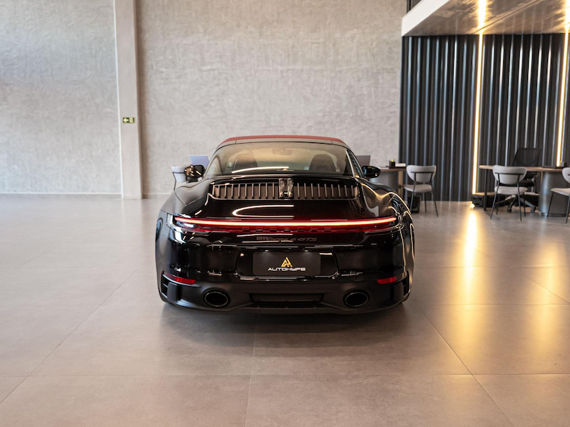 Foto do veículo PORSCHE 911  TARGA 4GTS 2023 3.450 KM 1.189.000,00