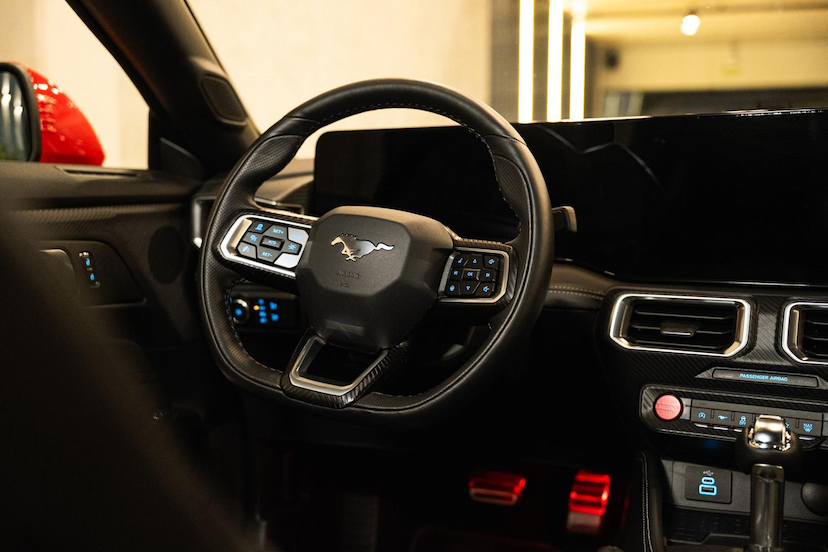 Foto do veículo FORD MUSTANG  NEW GT V8 2024 4.403 KM 509.000,00