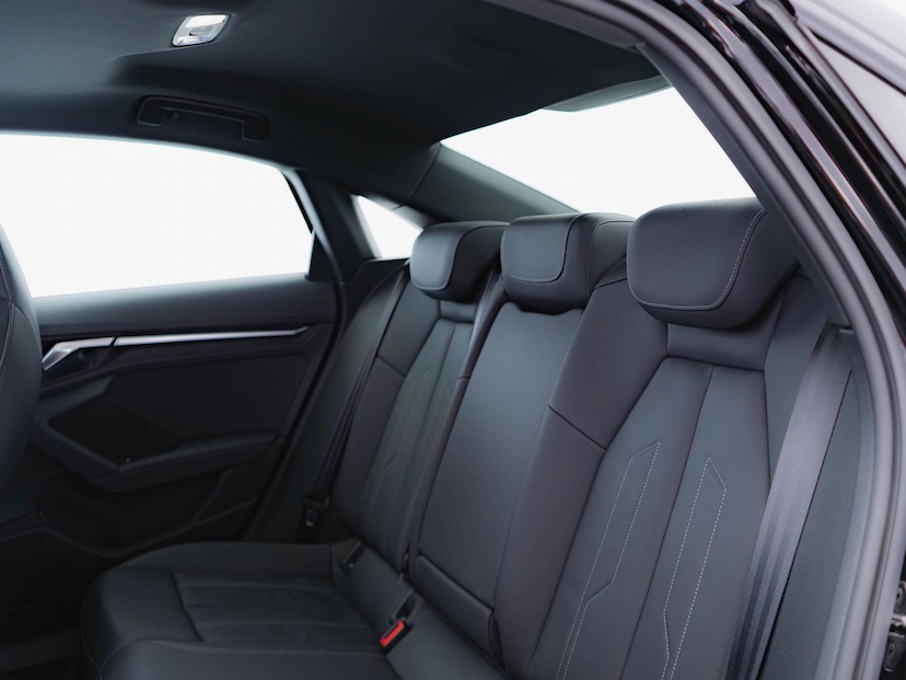 Foto do veículo AUDI A3 PERFORMANCE BLACK 2023 21.025 KM 229.900,00