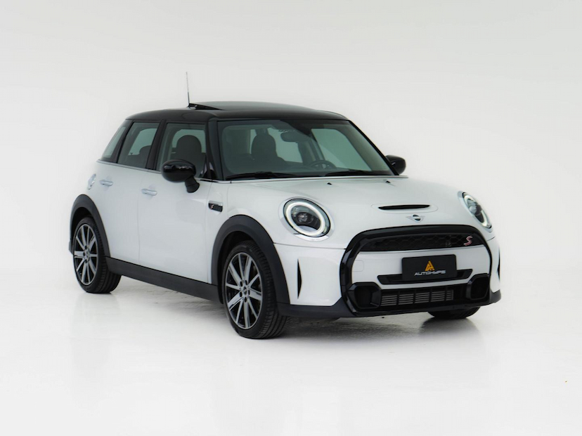 Foto do veículo MINI COOPER  S 5P 2024 8.325 KM 214.900,00
