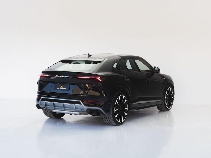 Foto do veículo LAMBORGHINI URUS LP 650-4 2020 13.115 KM 2.790.000,00