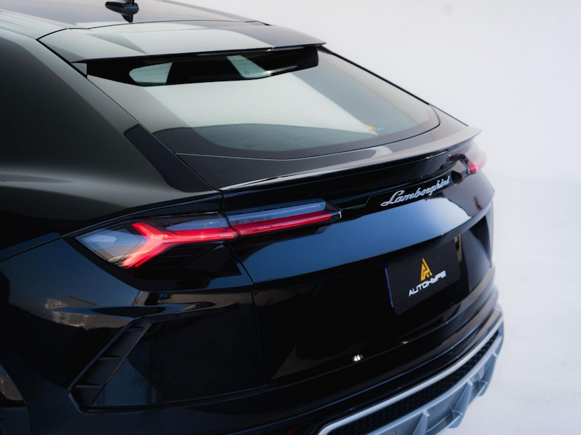 Foto do veículo LAMBORGHINI URUS LP 650-4 2020 13.115 KM 2.790.000,00