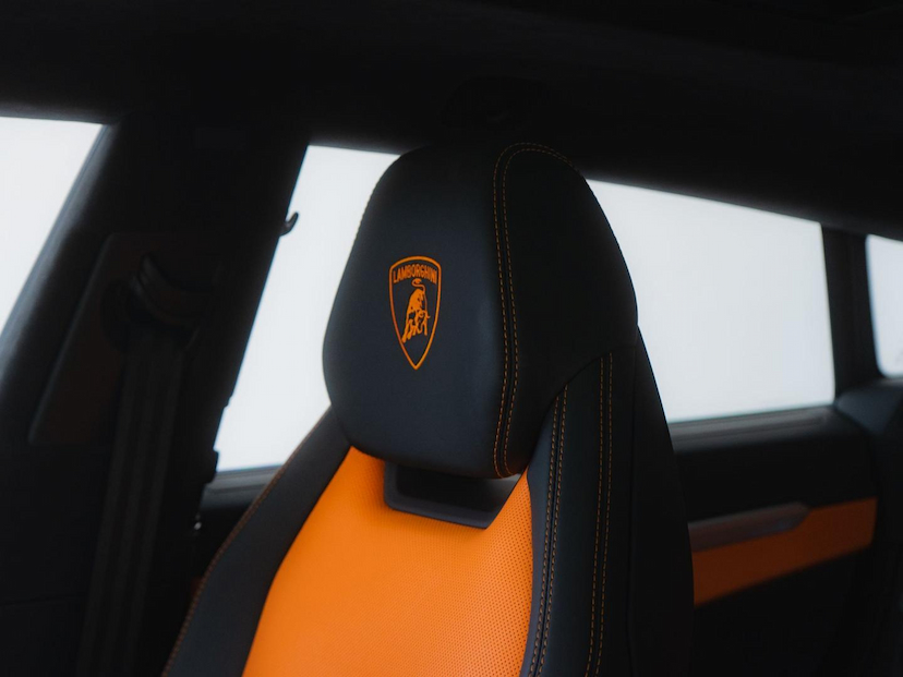 Foto do veículo LAMBORGHINI URUS LP 650-4 2020 13.115 KM 2.790.000,00