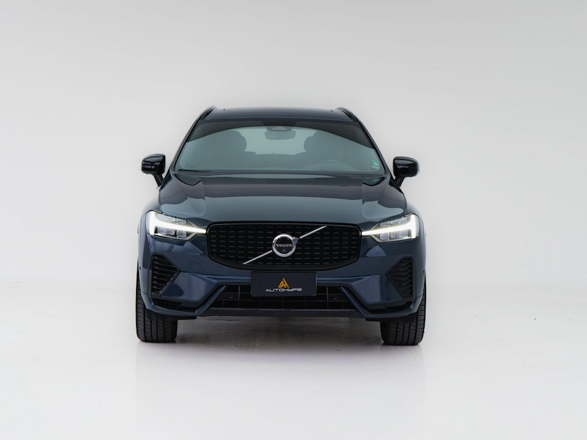 Foto do veículo VOLVO XC60 T8 ULTIMATE DARK 2023 29.758 KM 334.900,00
