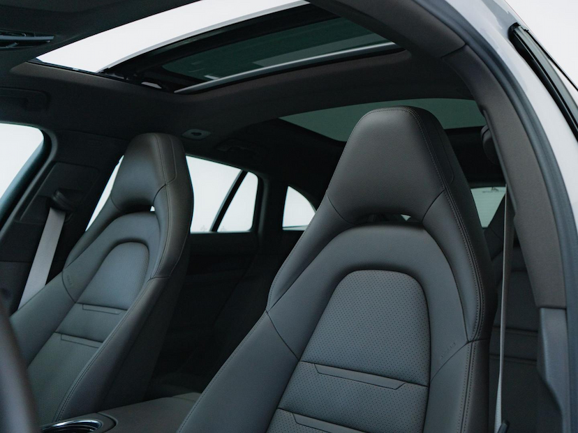 Foto do veículo PORSCHE PANAMERA 4 E-HYBRID SPORT TURISMO 2022 18.456 KM 619.000,00