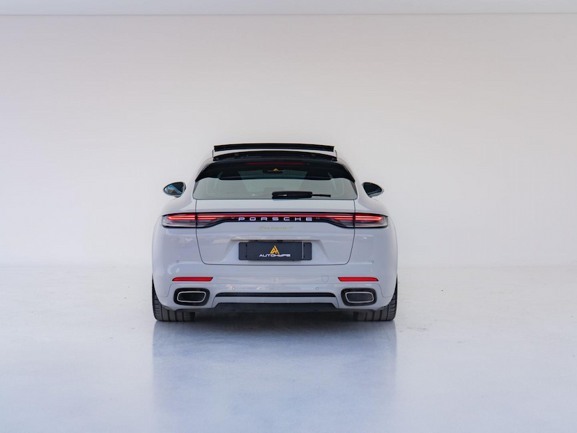 Foto do veículo PORSCHE PANAMERA 4 E-HYBRID SPORT TURISMO 2022 18.456 KM 619.000,00