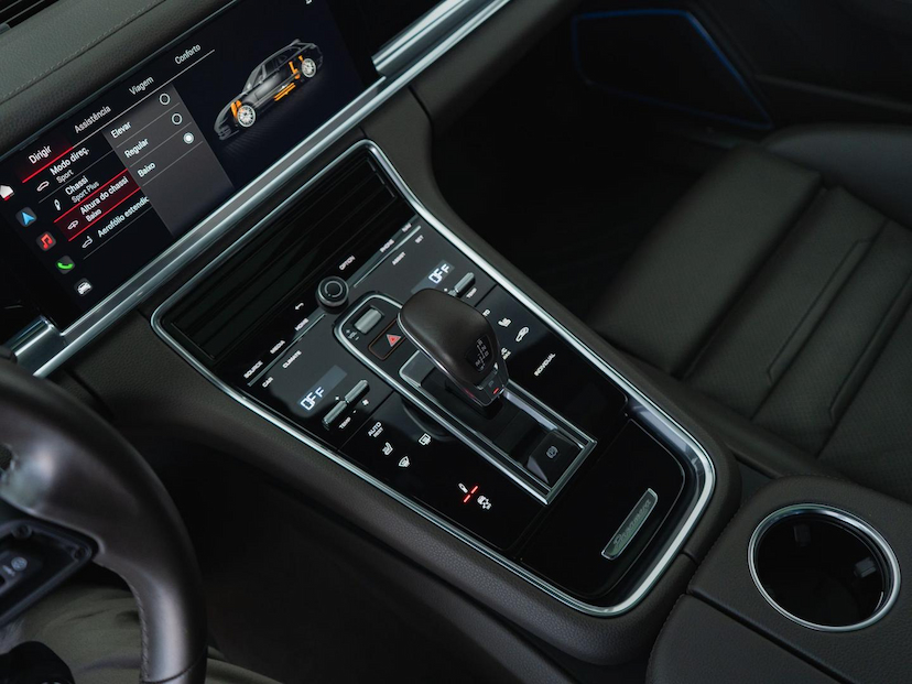Foto do veículo PORSCHE PANAMERA 4 E-HYBRID SPORT TURISMO 2022 18.456 KM 619.000,00