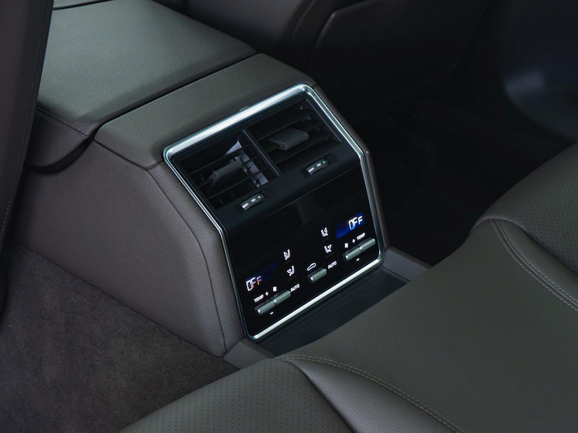 Foto do veículo PORSCHE PANAMERA 4 E-HYBRID SPORT TURISMO 2022 18.456 KM 619.000,00