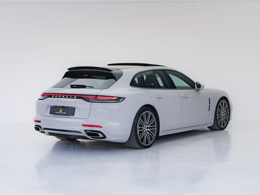 Foto do veículo PORSCHE PANAMERA 4 E-HYBRID SPORT TURISMO 2022 18.456 KM 619.000,00