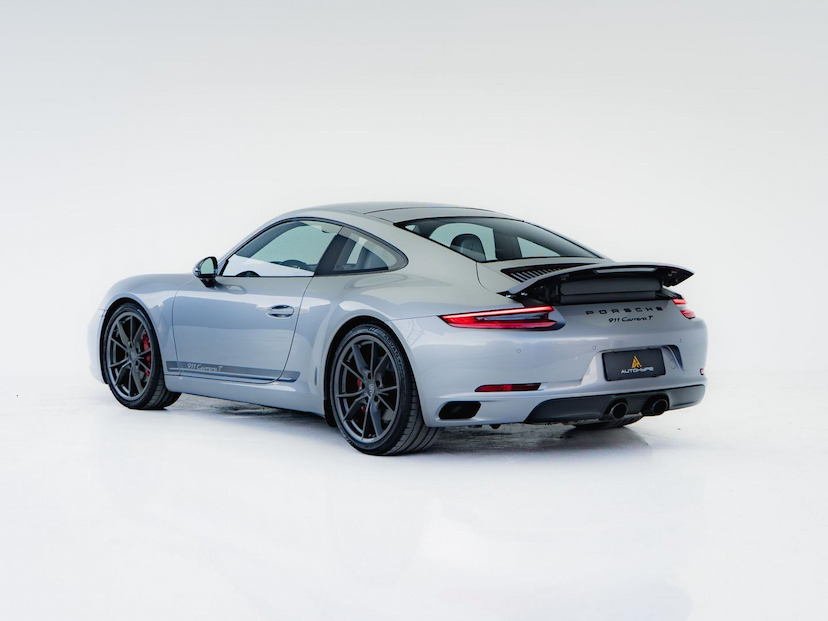 Foto do veículo PORSCHE 911  CARRERA T 2019 49.800 KM 539.000,00