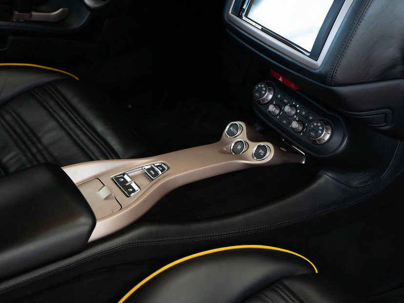 Foto do veículo FERRARI CALIFORNIA  2014 25.948 KM 1.690.000,00
