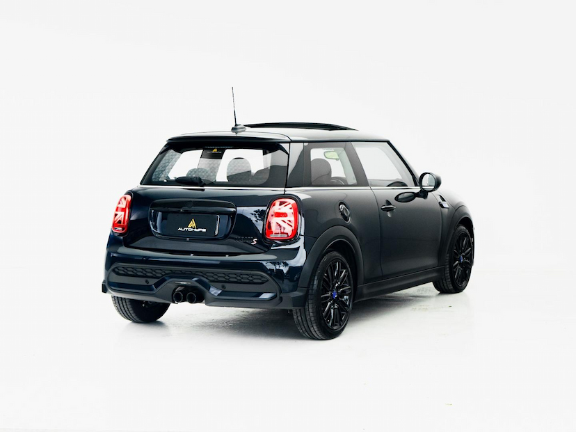 Foto do veículo MINI COOPER S MAY FIELD EDITION 2024 7.783 KM 219.000,00