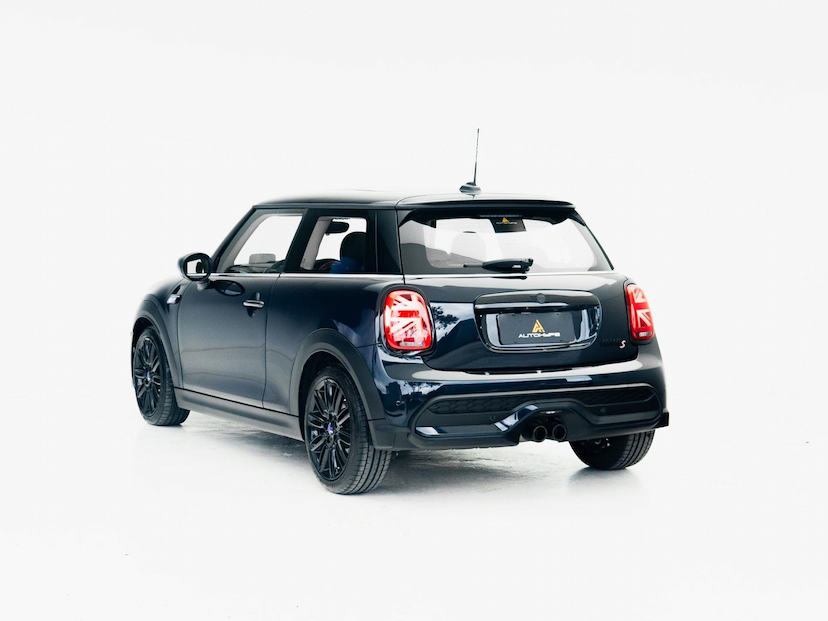 Foto do veículo MINI COOPER S MAY FIELD EDITION 2024 7.783 KM 219.000,00