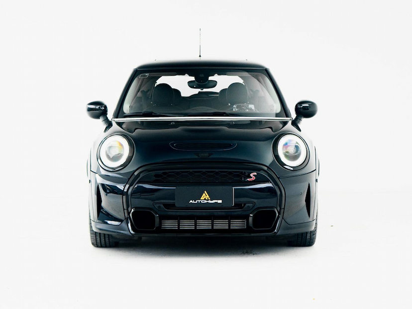 Foto do veículo MINI COOPER S MAY FIELD EDITION 2024 7.783 KM 219.000,00