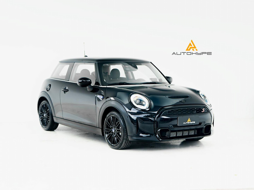 Foto do veículo MINI COOPER S MAY FIELD EDITION 2024 7.783 KM 219.000,00